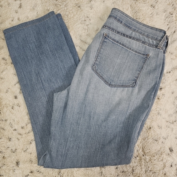 NYDJ Light Wash Jeans Sheri Slim - Picture 5 of 7